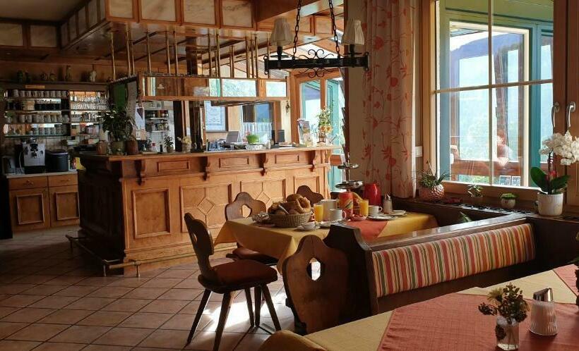 فندق صغير Gasthof Pension Stieber