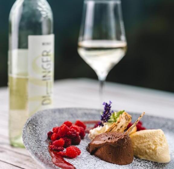 فندق صغير Weingut Essgut Schlafgut Sabathihof Dillinger