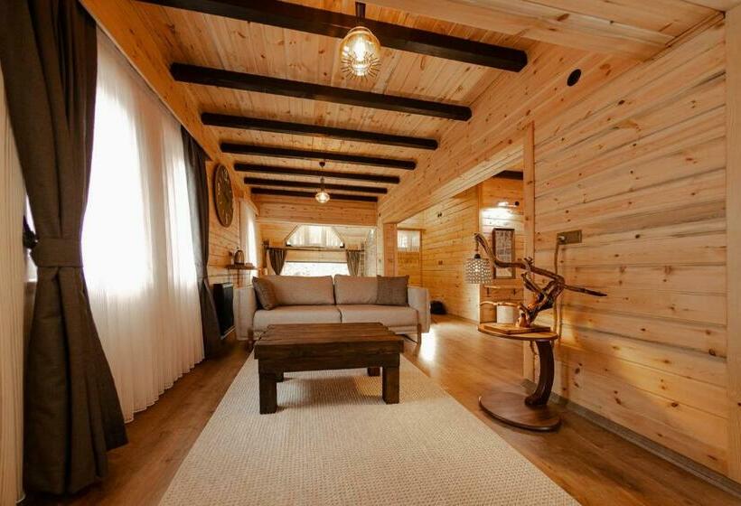 مبيت وإفطار Abant Yayla Dağevi