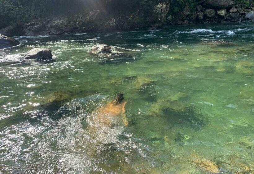 민박 Ecocabaña Pocahontas En Rio Santo Domingo, Melcocho