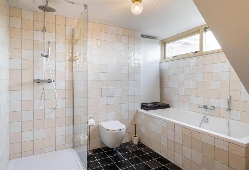 ベッドアンドブレックファースト Herberg Het Rechthuis