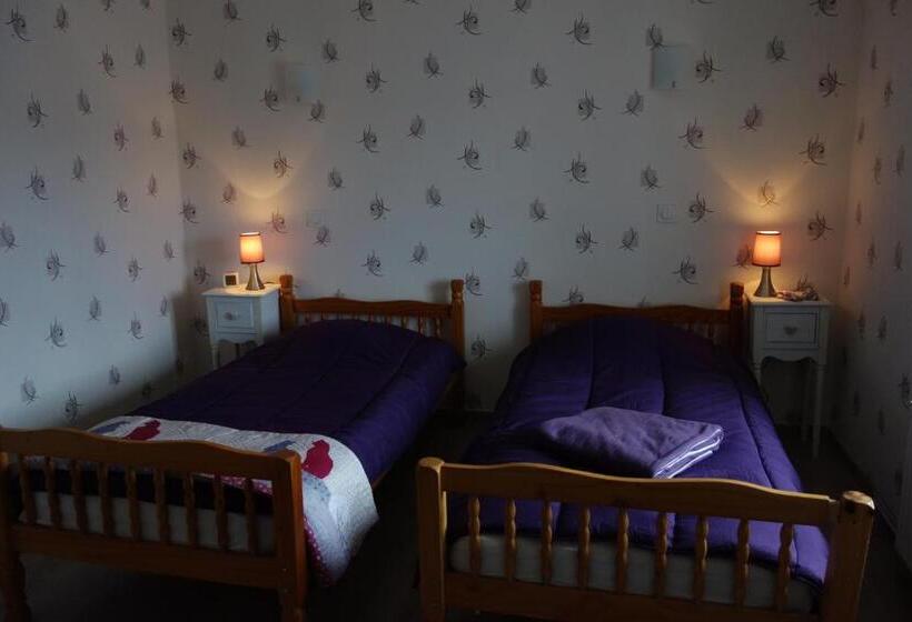 مبيت وإفطار Le Champ