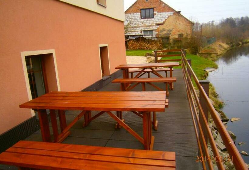 Bed and Breakfast Penzion Cerny Mlyn Sokolov