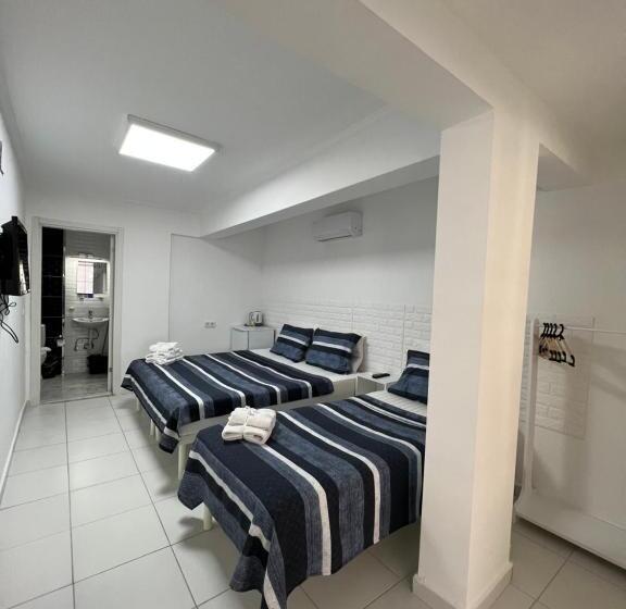 住宿加早餐 White Suite Rooms