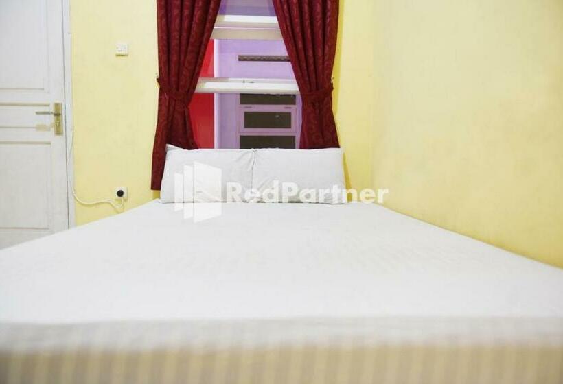 Отель Rc Costel Near Rsdh Cianjur Mitra Reddoorz