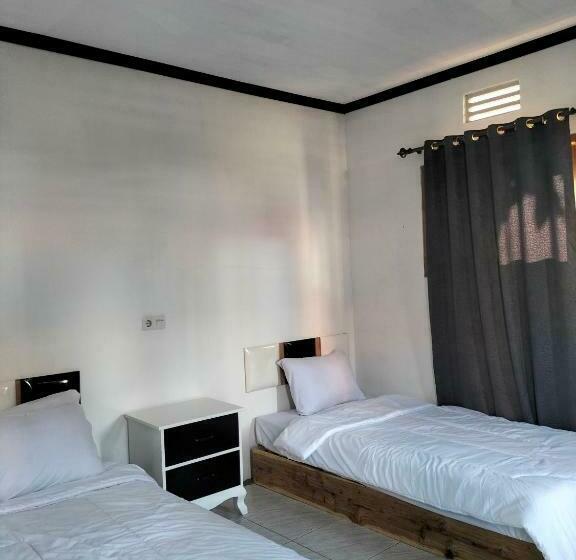 פנסיון Azalea2