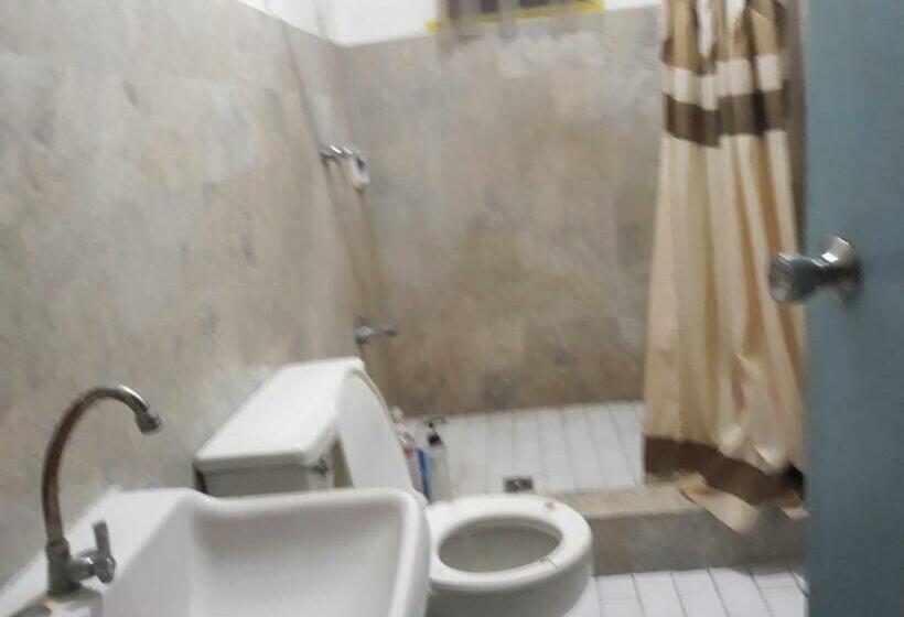 پانسیون Cv Homes Guesthouse