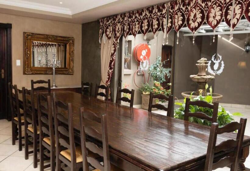 بنسيون Slot Loevenstein Guest House