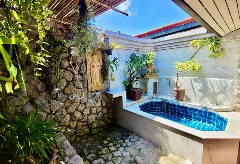 Пансион Sunshine Guesthouse And Diving School