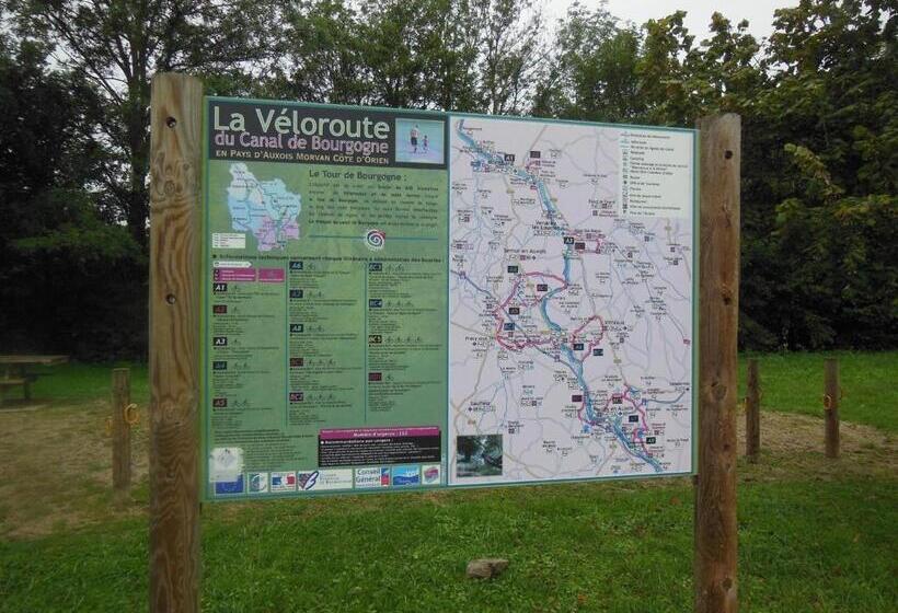 Sous Le Cerisier