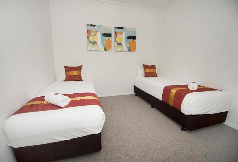 בית מלון כפרי Gladstone Central Plaza Official