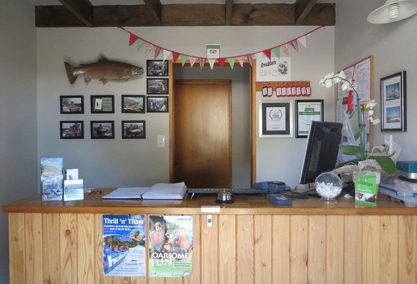 مُتل Sportsmans Lodge