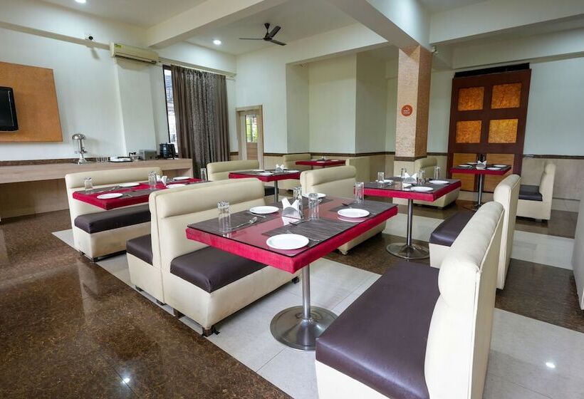 Fabhotel Prime Rester Select