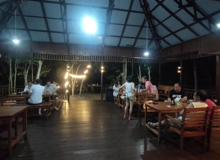 پانسیون Maratua Dive Center And Lodge