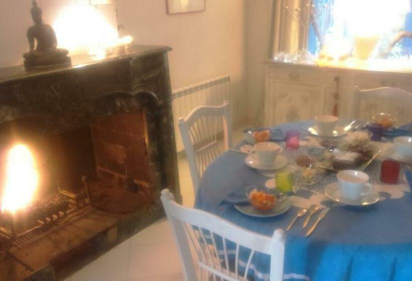 مبيت وإفطار Chambres D Hôtes Lou Félibre