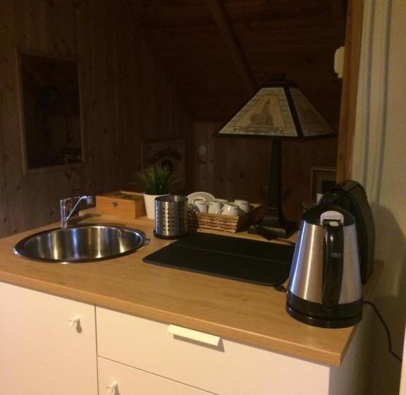 צימר Cosy Rooms On The Lake Near Budapest And The Airport