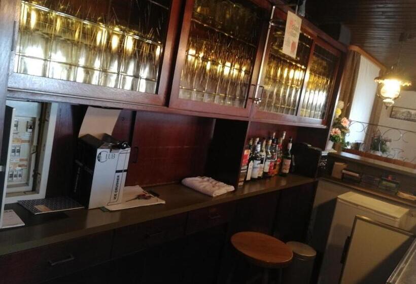 ホテル Gasthaus Hochwald