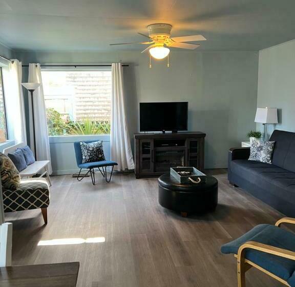 فندق Guesthouse Cannon Beach