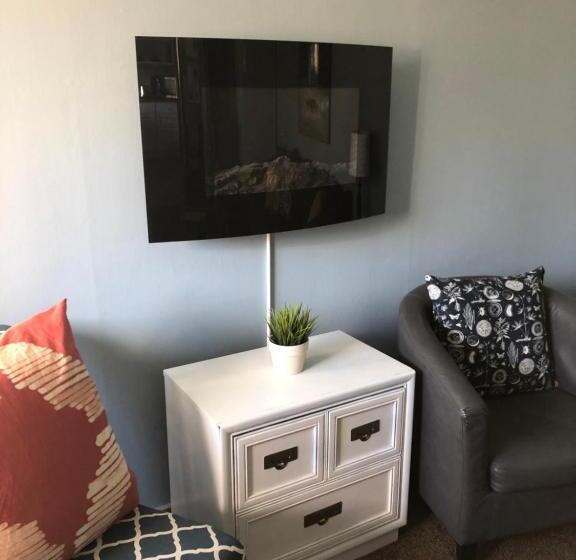 فندق Guesthouse Cannon Beach
