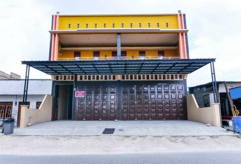 Отель Oyo 91223 Mutiara Guest House