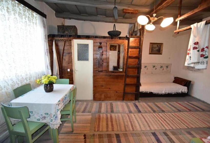 پانسیون Casa Traditionala Ardeleana