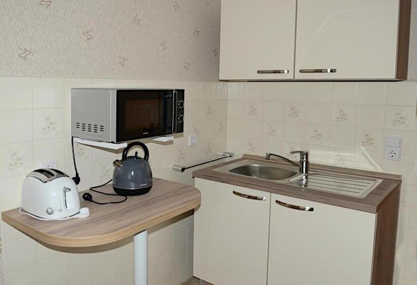 ペンション Gasthof Und Eiscafe Frank