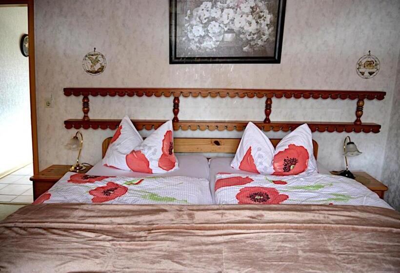 ペンション Gasthof Und Eiscafe Frank