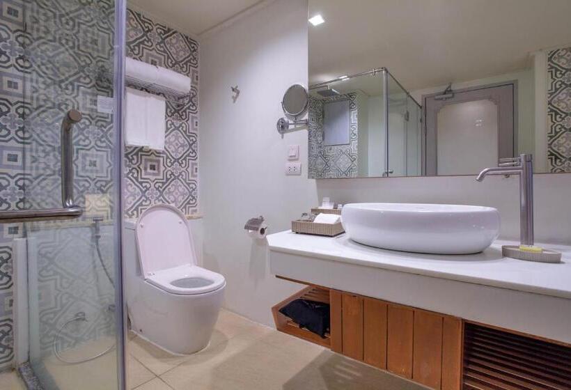 استراحتگاه Zenmaya Oceanfront Phuket, Trademark Collection By Wyndham