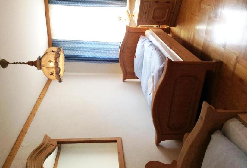 ユースホステル Frühstückspension Zur Post Reisinger Kg St Oswald