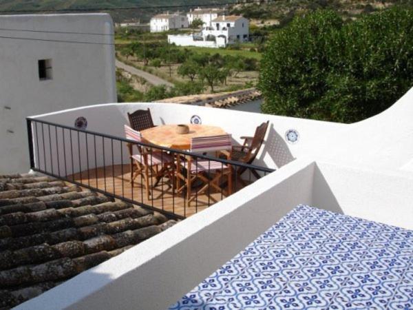 مبيت وإفطار Almond Reef Casa Rural