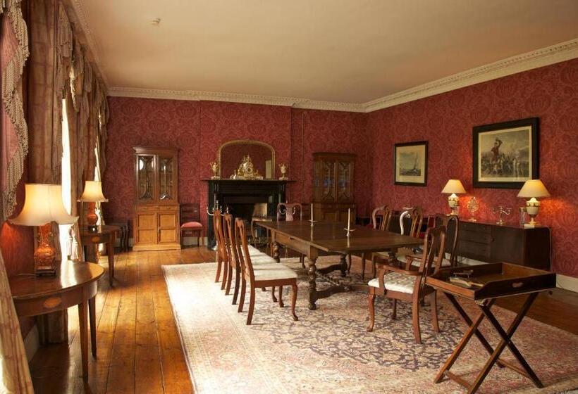 مبيت وإفطار Grange Manor