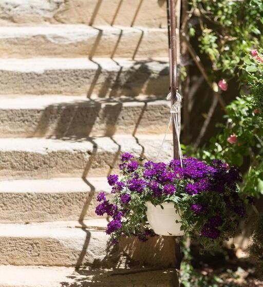 مبيت وإفطار Le Clos Du Perret