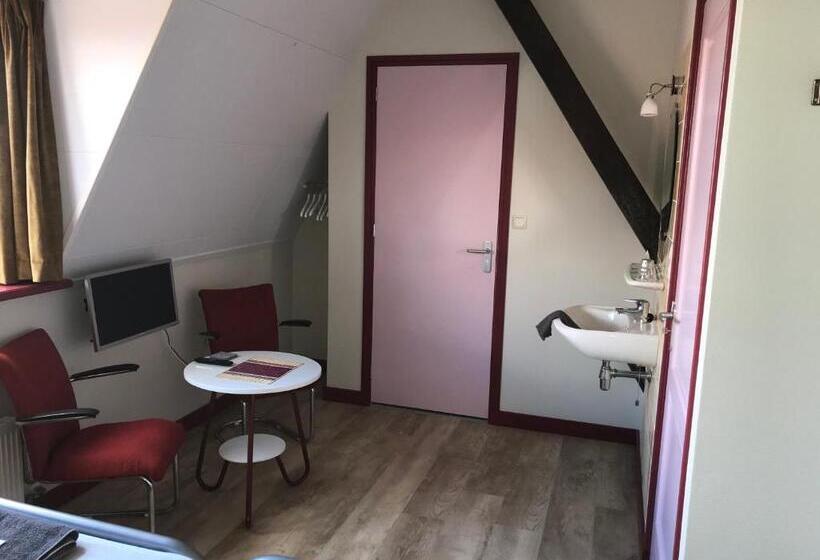 مبيت وإفطار Logeren Bij De Ruimte