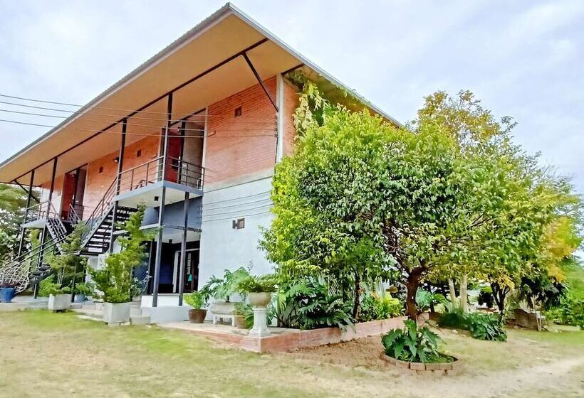 فندق Tantai Eco Farm Stay At Khao Yai