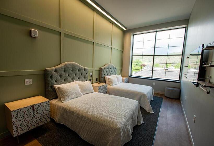 هتل The Schoolhouse