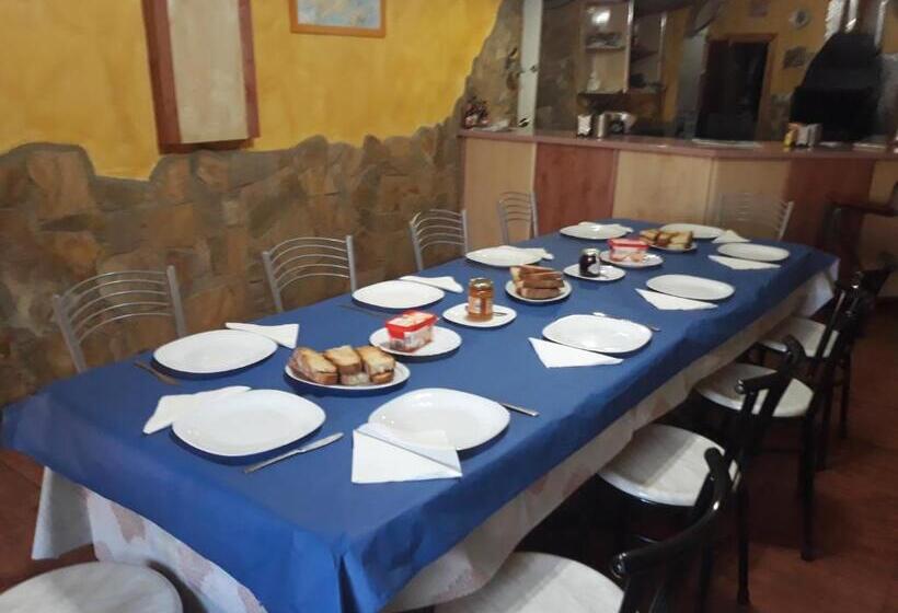 بنسيون Albergue Turístico Las Eras