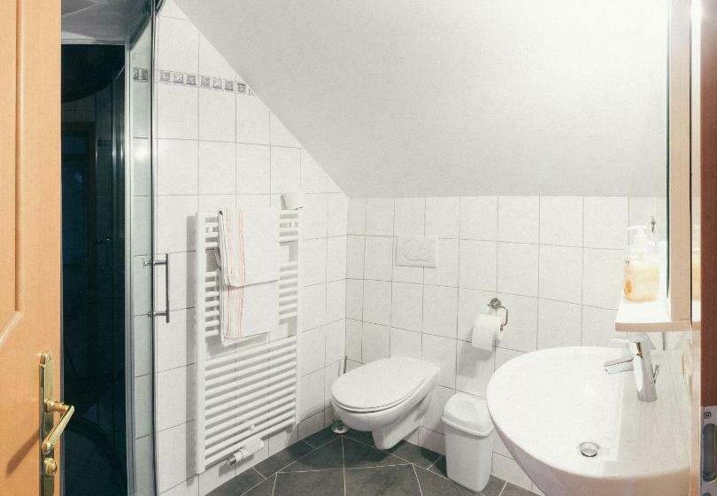 ペンション Gästezimmer Sengstschmid