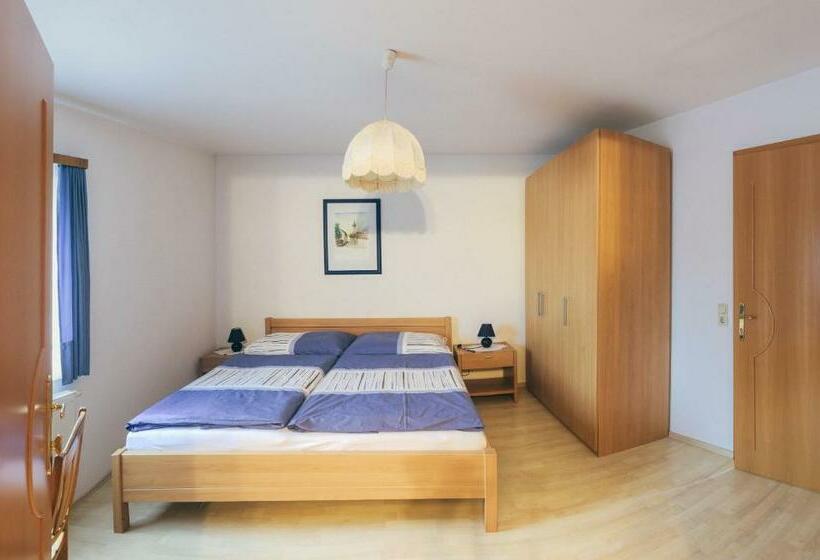 ペンション Gästezimmer Sengstschmid