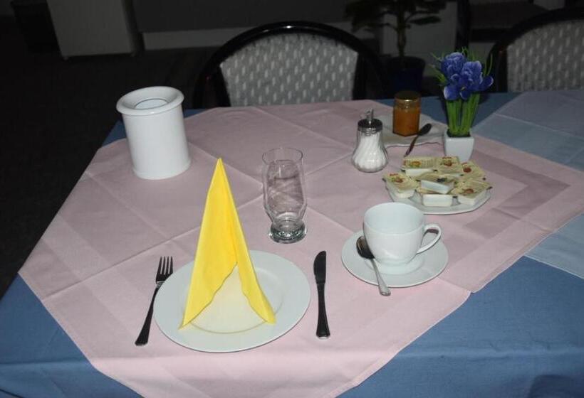 פנסיון Rohrbacher Hof