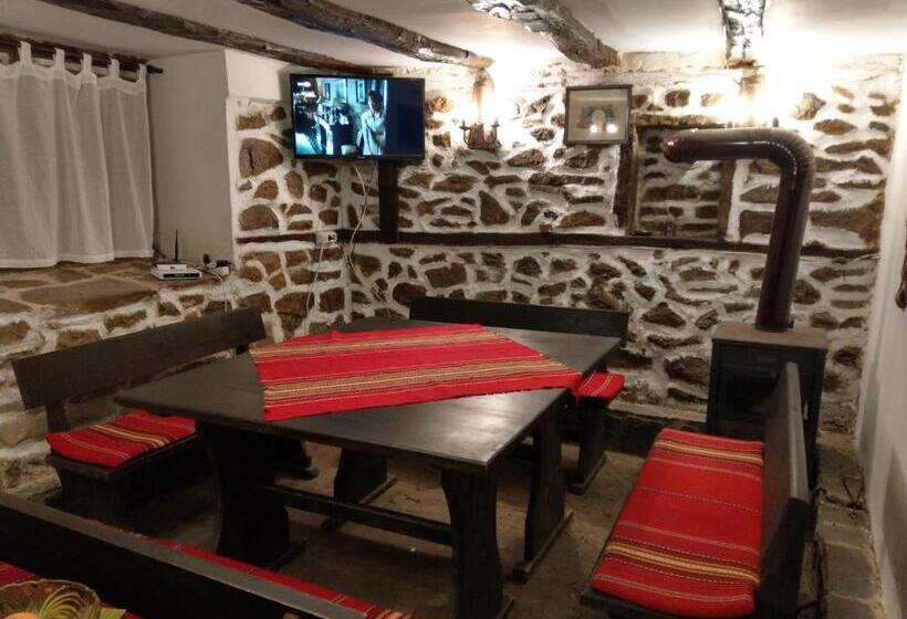 Пансион Vitanova Guest House