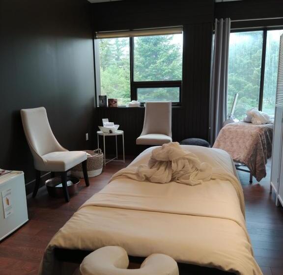Nomi Resort