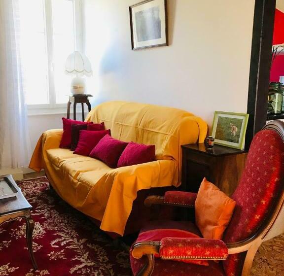 مبيت وإفطار Au Relais De Nèche