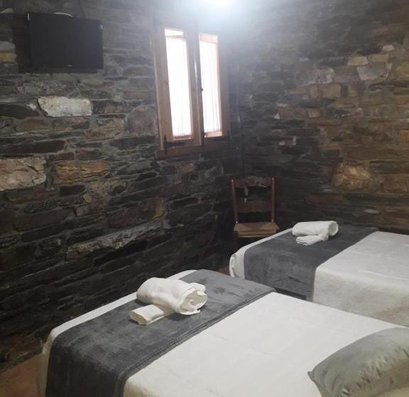 مبيت وإفطار Casa Quiroga