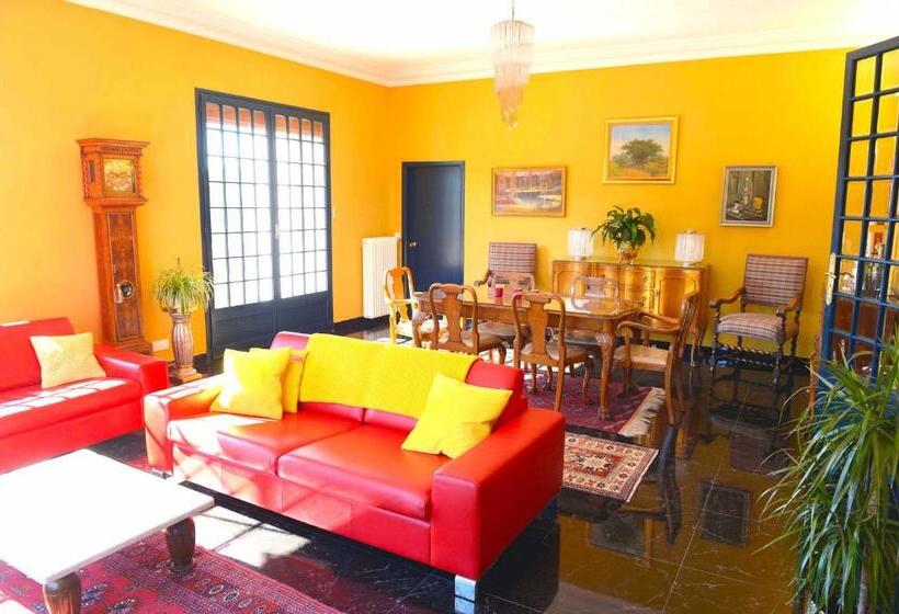 ベッドアンドブレックファースト Chez Montiz