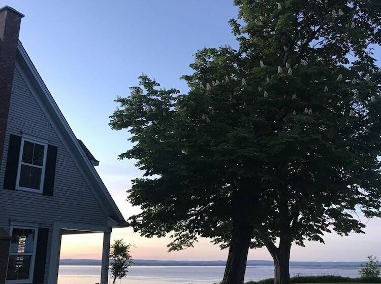 مبيت وإفطار Cresthaven By The Sea