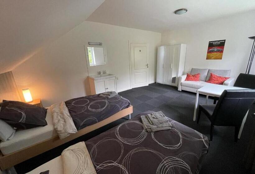 ベッドアンドブレックファースト Haus Kristal