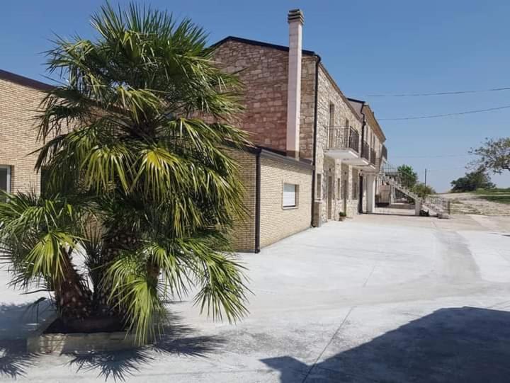 مبيت وإفطار L Oasi Di Rosi   Affittacamere