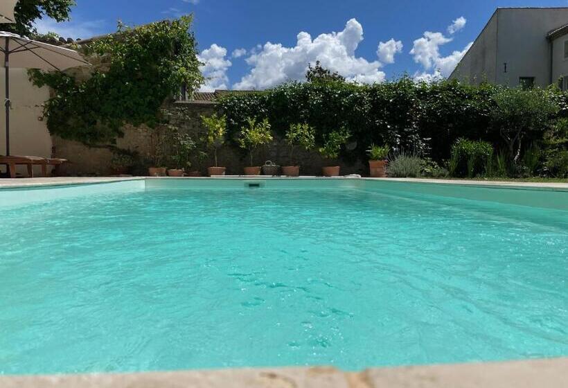 ベッドアンドブレックファースト Maison La Vie Est Belle