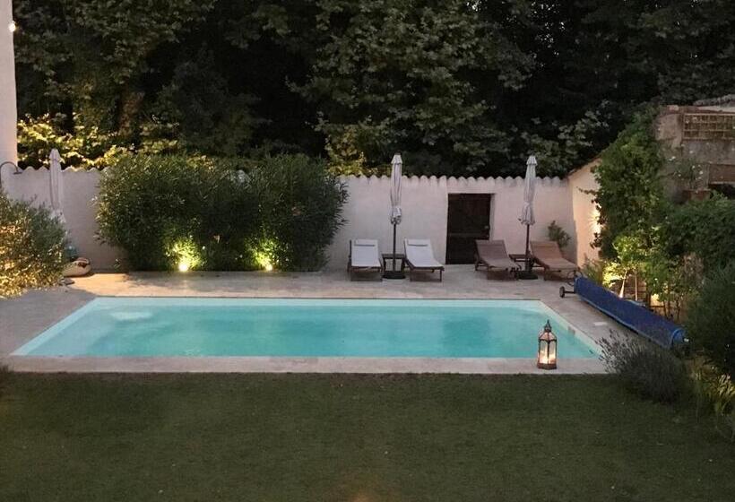 ベッドアンドブレックファースト Maison La Vie Est Belle