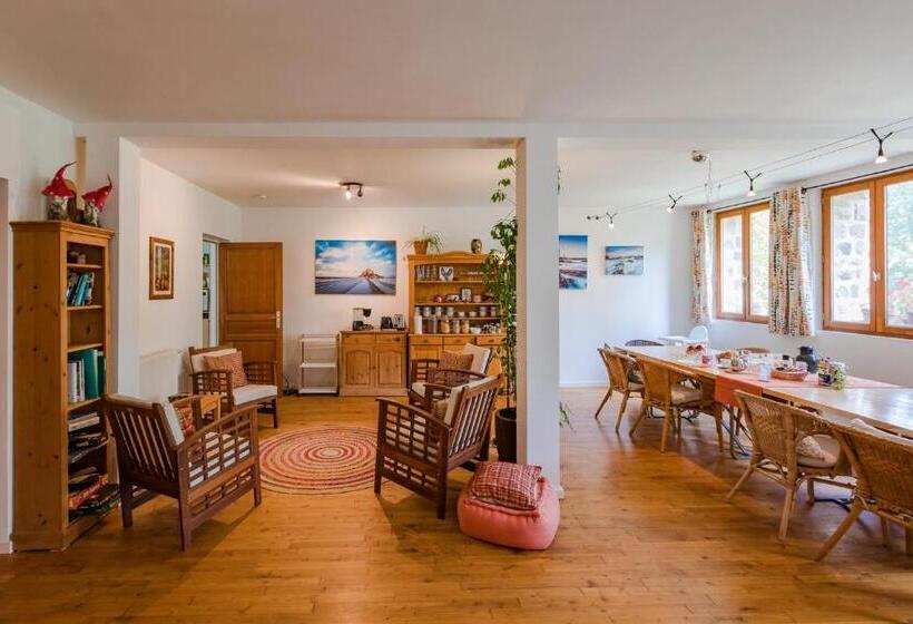 צימר Normandy Inn